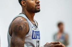 爱游戏APP-快船遭遇惨败，乔治受伤状态未知