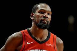 爱游戏下载-爵士绝杀广州队，杜兰特刷新纪录