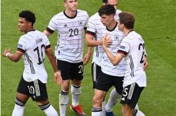 爱游戏娱乐-德国队翻盘印度队，黄鸭组合扛起全队