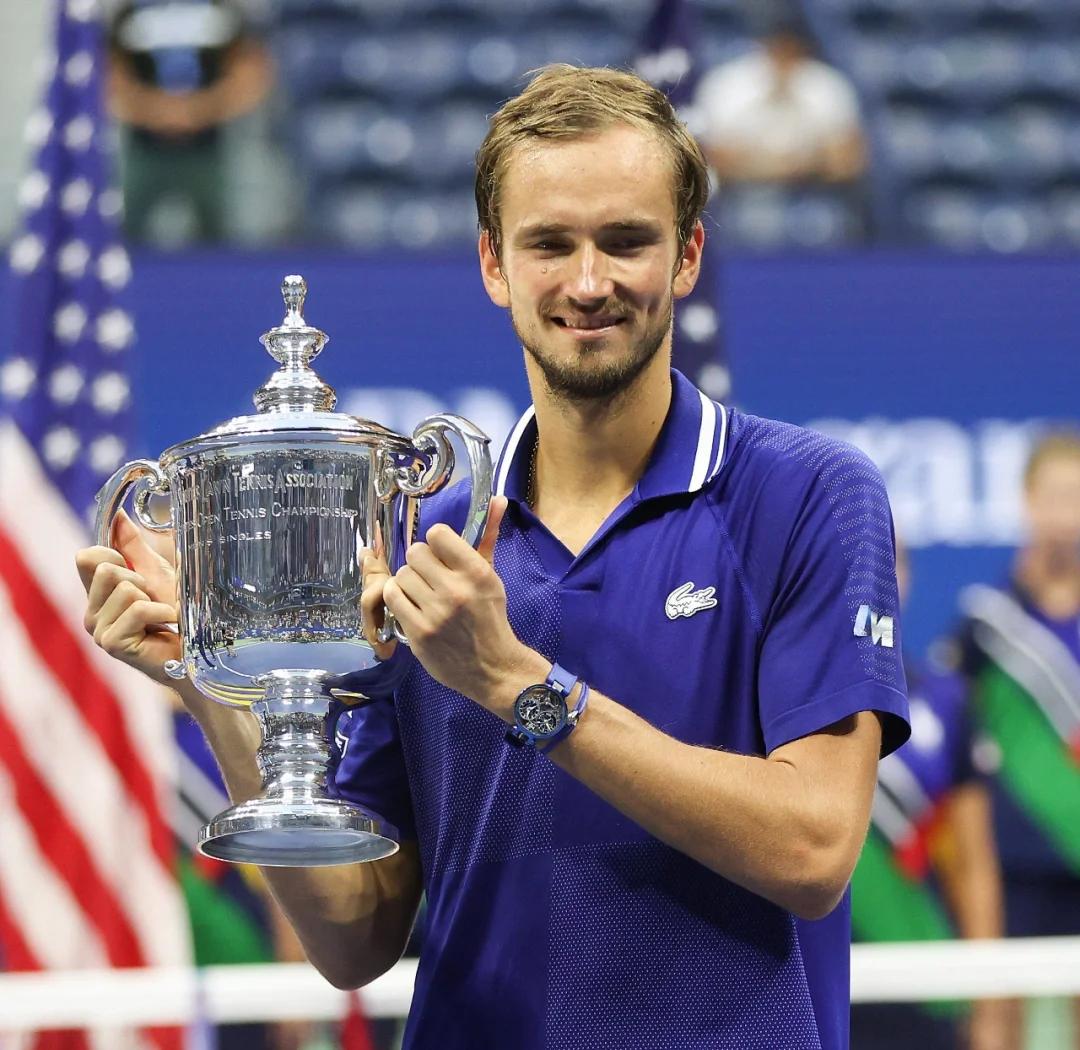 澳大利亚网球队翻盘法国网球队,费德勒制霸全场的简单介绍 澳大利亚网球队翻盘法国网球队,费德勒制霸全场的简单介绍